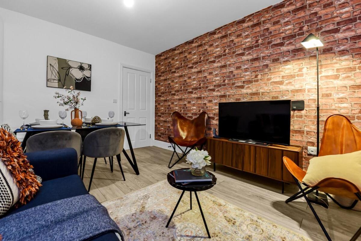 Tranquil 3 Bedroom Escape For Families Or Groups Lägenhet London