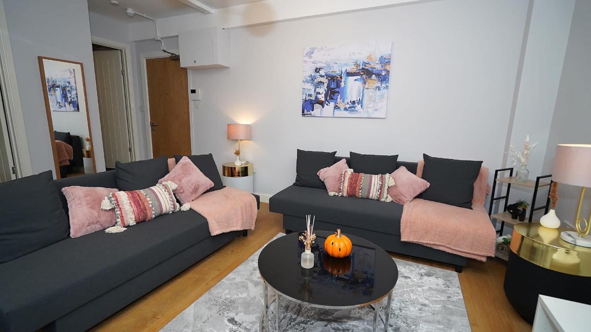 Comfortable Family Sussex Garden Apartment