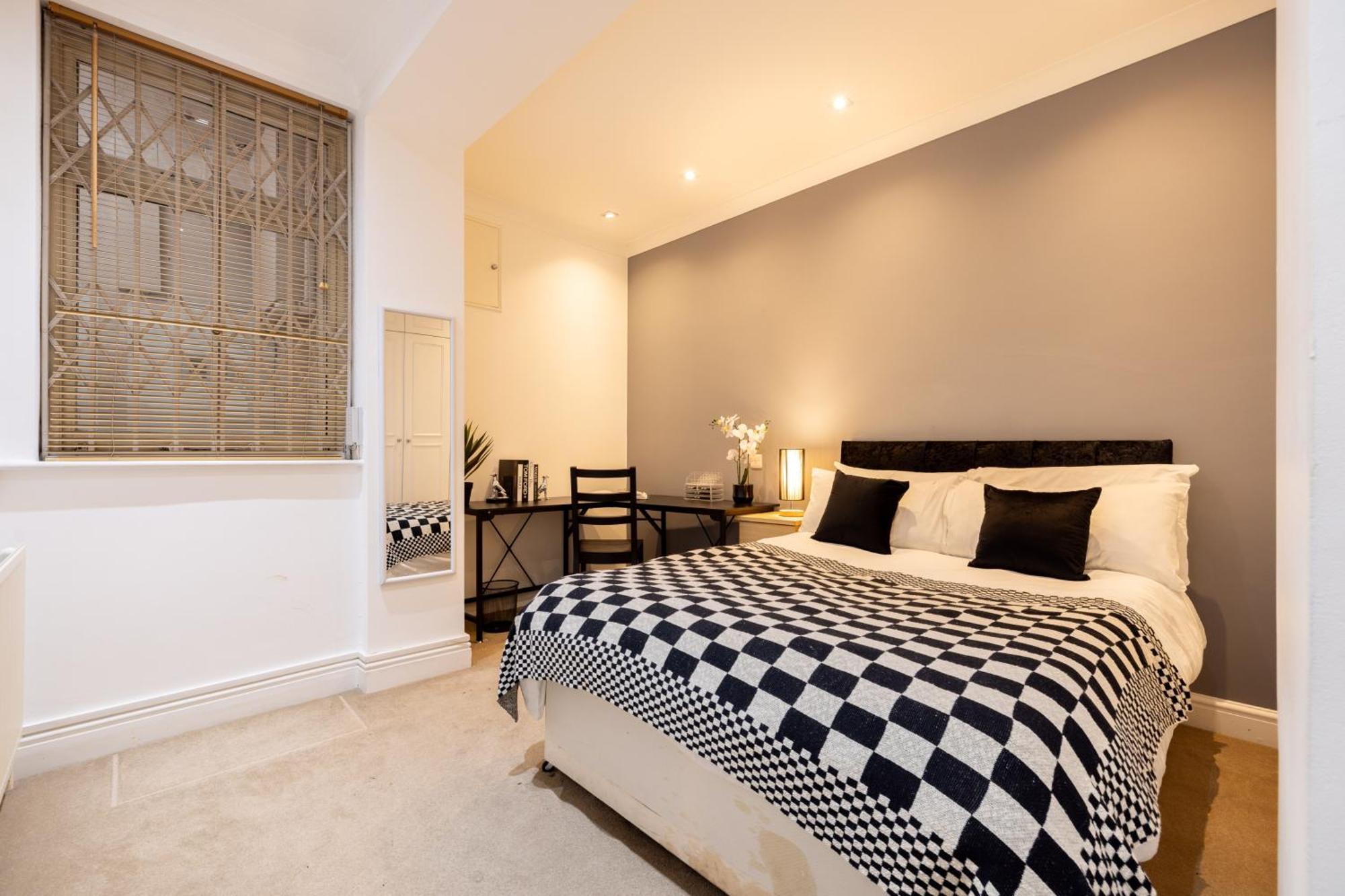 Charming Retreat In Lägenhet London