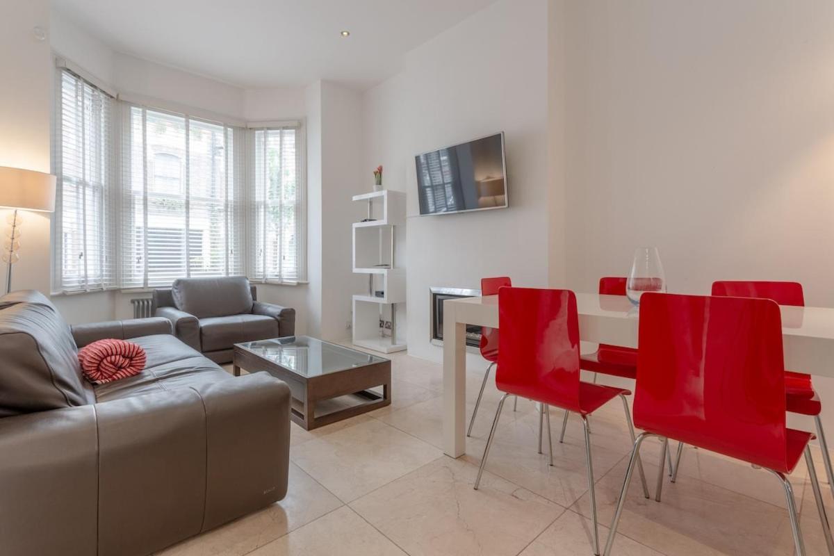 Bright Modern Large 1 Bed Flat In Battersea Clapham Junction