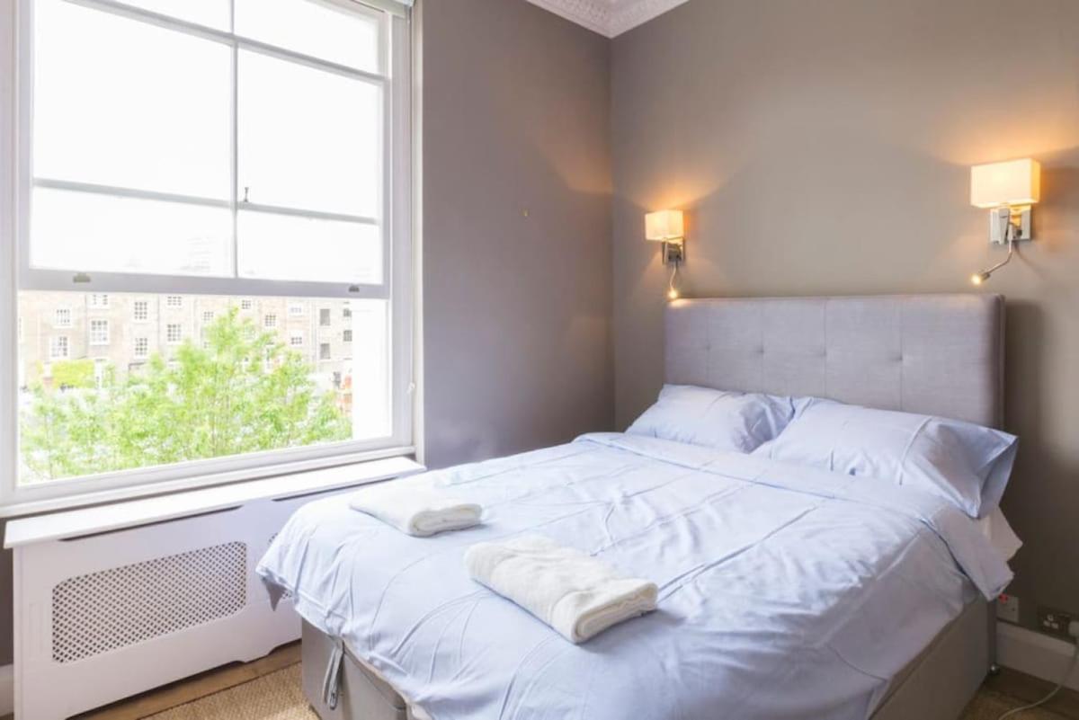 Modern Flat On Charming Warwick Avenue Lejlighed London
