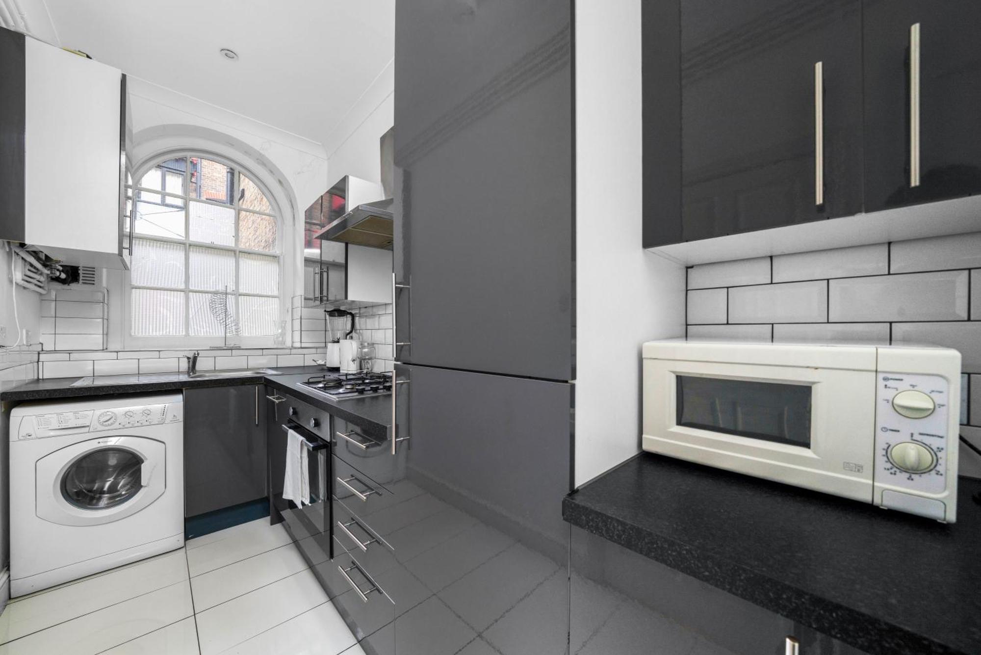Apartment Larger Groups Close To O2 Arena Excel Canary Wharf With Wifi And Parking Within Mins Walk To Drl & Jubilee Line London
