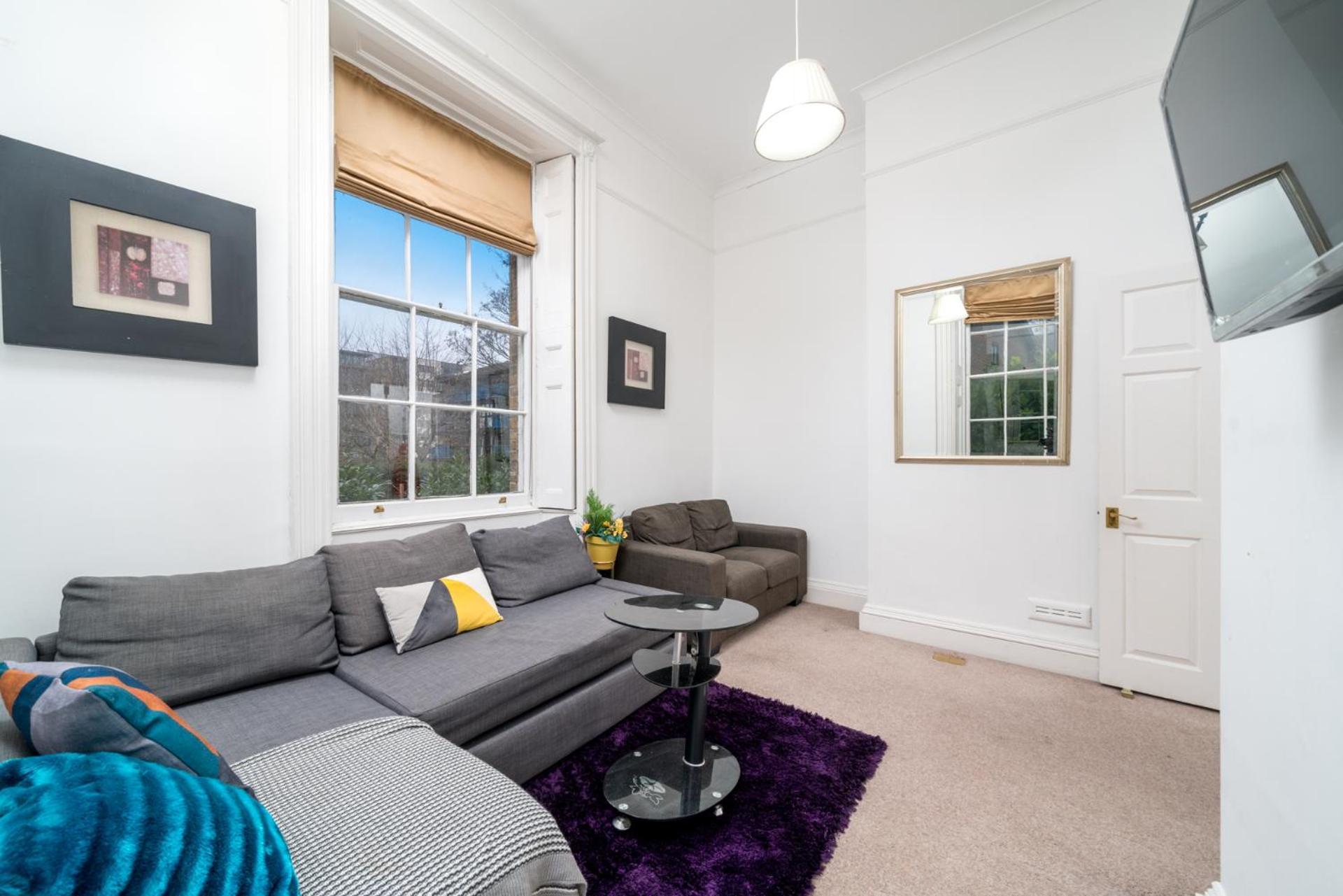 Apartment Larger Groups Close To O2 Arena Excel Canary Wharf With Wifi And Parking Within Mins Walk To Drl & Jubilee Line