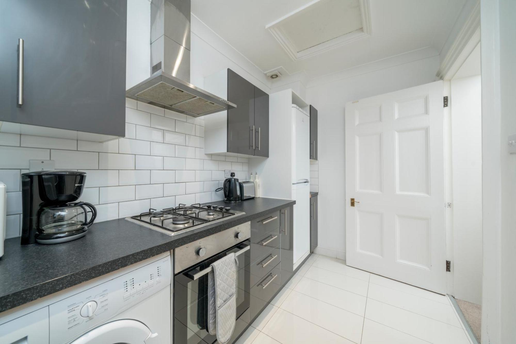 Apartment Larger Groups Close To O2 Arena Excel Canary Wharf With Wifi And Parking Within Mins Walk To Drl & Jubilee Line *