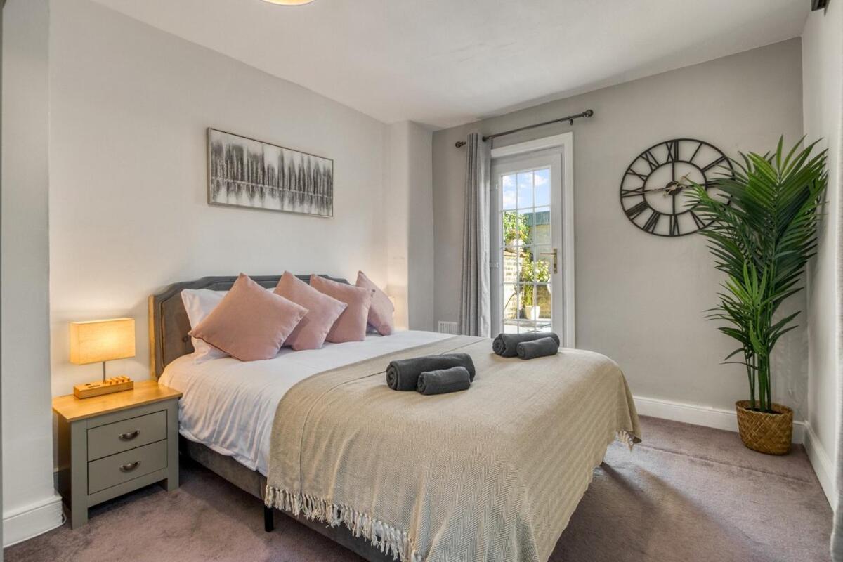 Chic 1bed And Terrace In Battersea Leilighet London