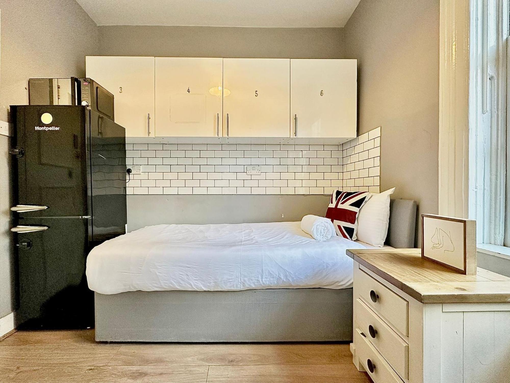Edgware Guest house London
