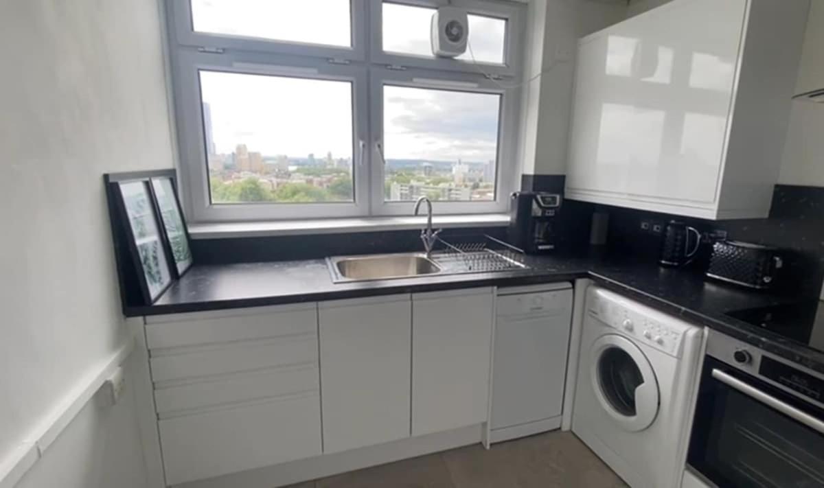 Appartement 2 Bedroom - Breath Taking Views Canary Warf - Zone 2 Mile End Londres