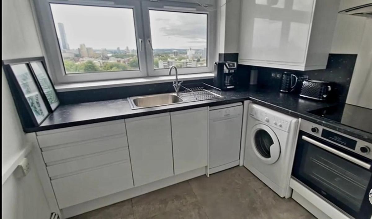 Appartement 2 Bedroom - Breath Taking Views Canary Warf - Zone 2 Mile End