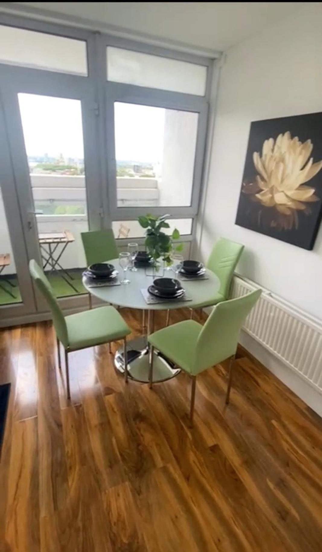 2 Bedroom - Breath Taking Views Canary Warf - Zone 2 Mile End Appartement