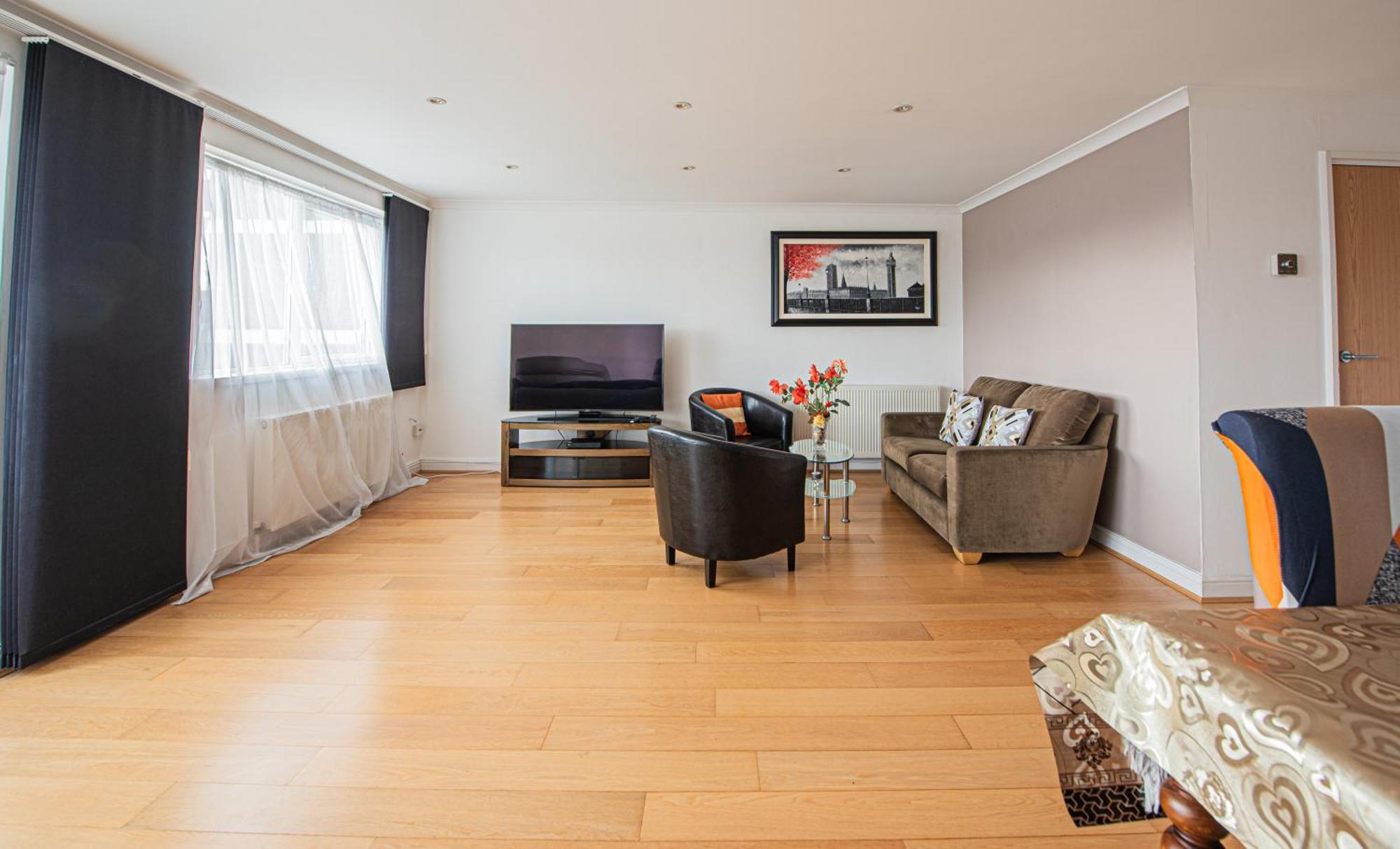 Elegant 2-bed Flat In Prime Golders Location Apartment *