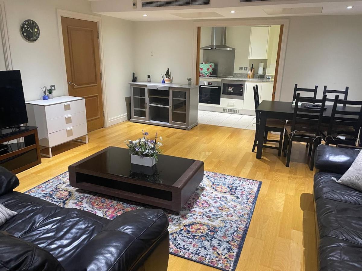 Away From - Flat In Paddington Londen