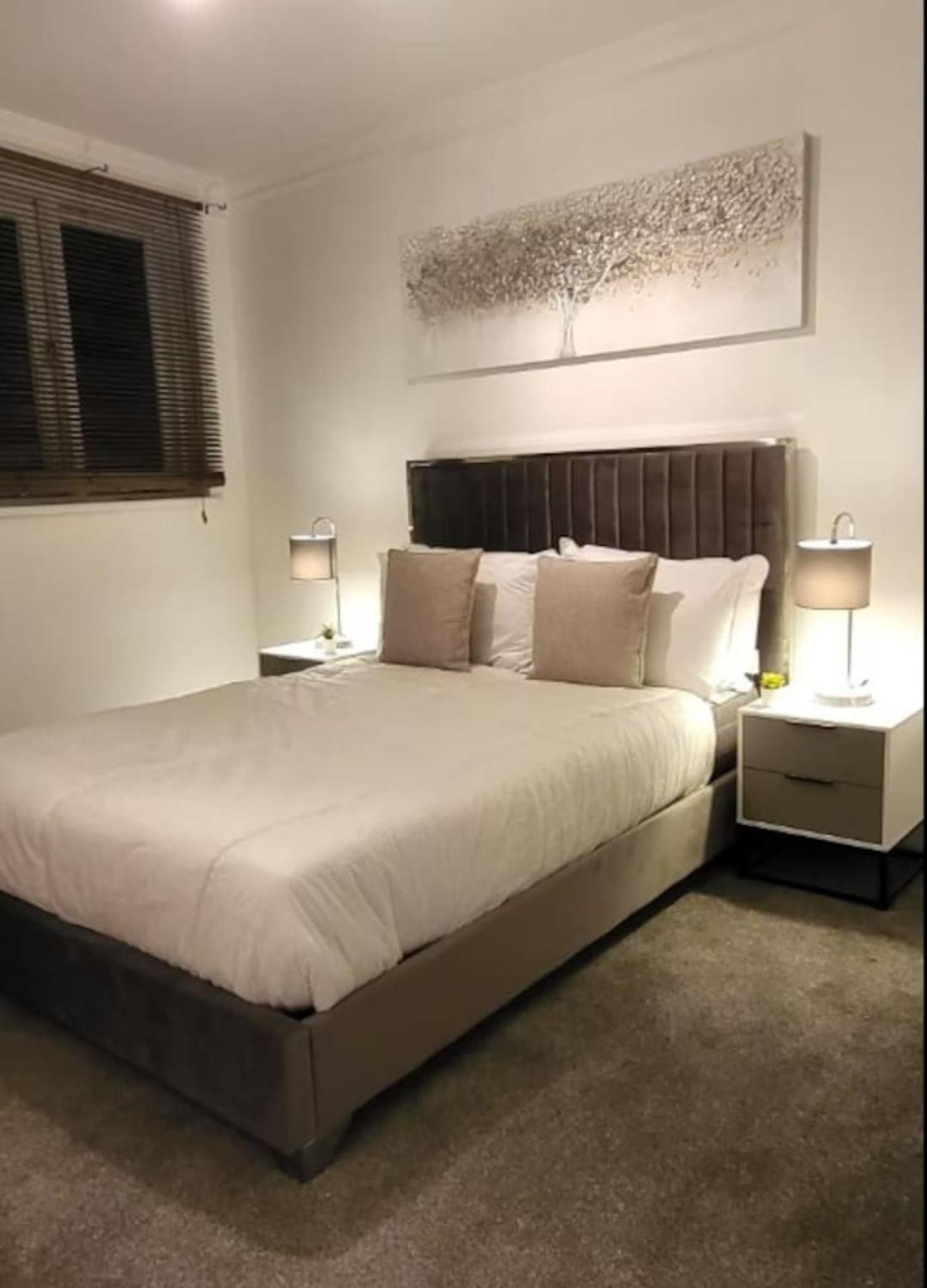 Spacious 2-bedroom In Canary Wharf London