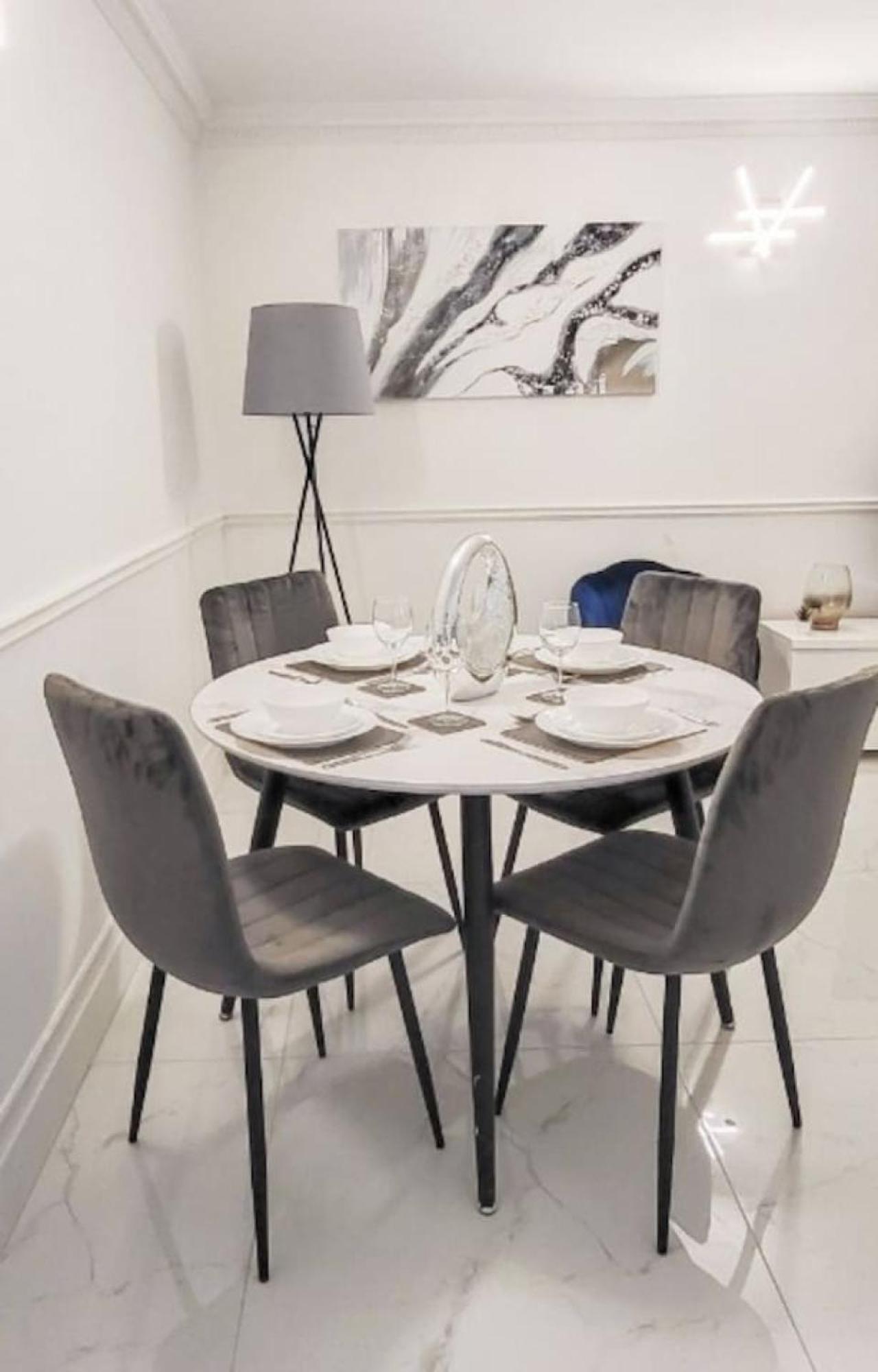 Apartment Spacious 2-bedroom In Canary Wharf *