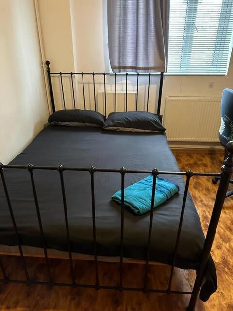 Apartment Shared Ideal For Professional Or Students In Heart Of *