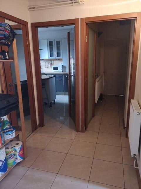 Apartment Shared Ideal For Professional Or Students In Heart Of