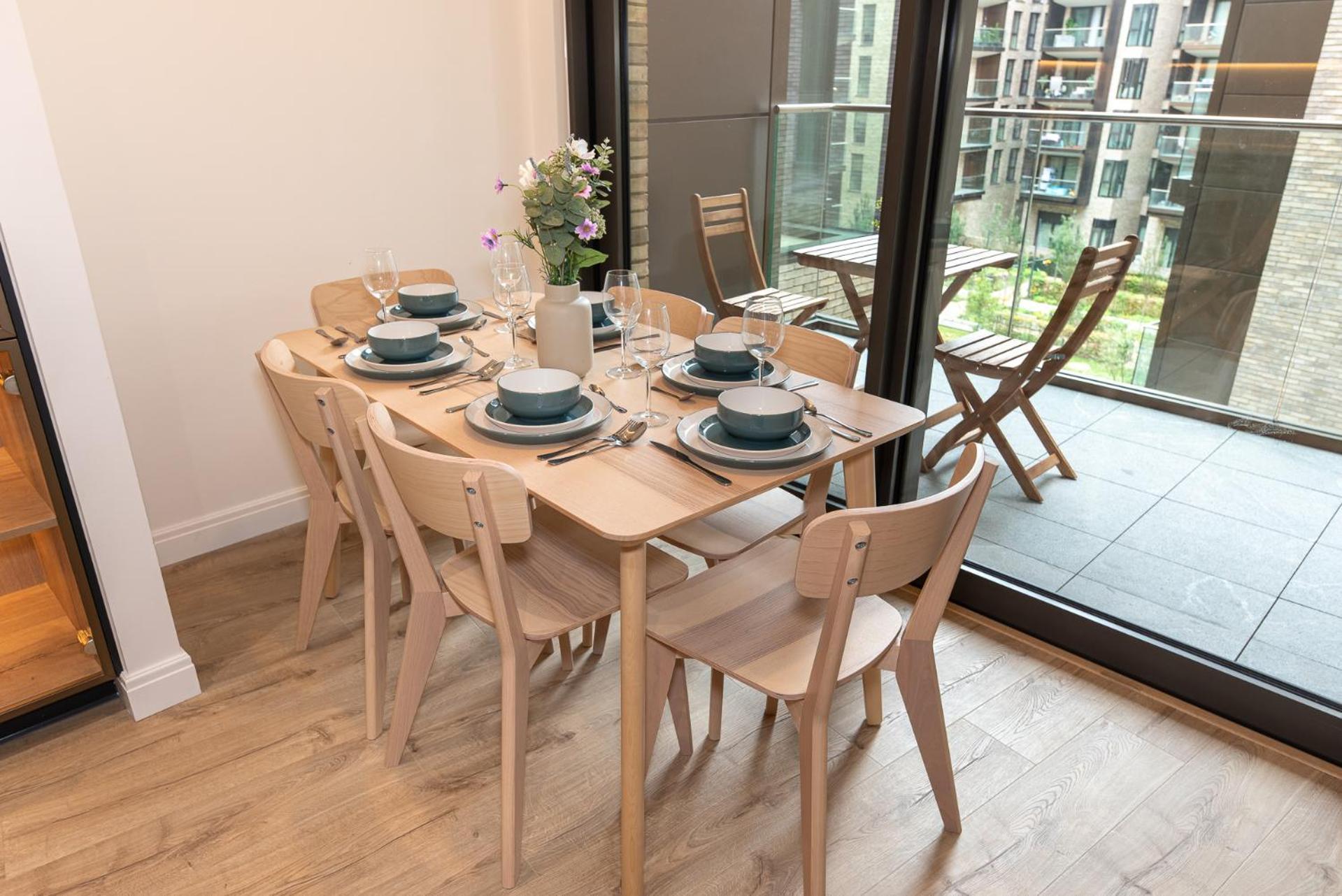 Apartment Premium 2-Bedroom Flat With Lift & Private Balcony In Farringdon, London London