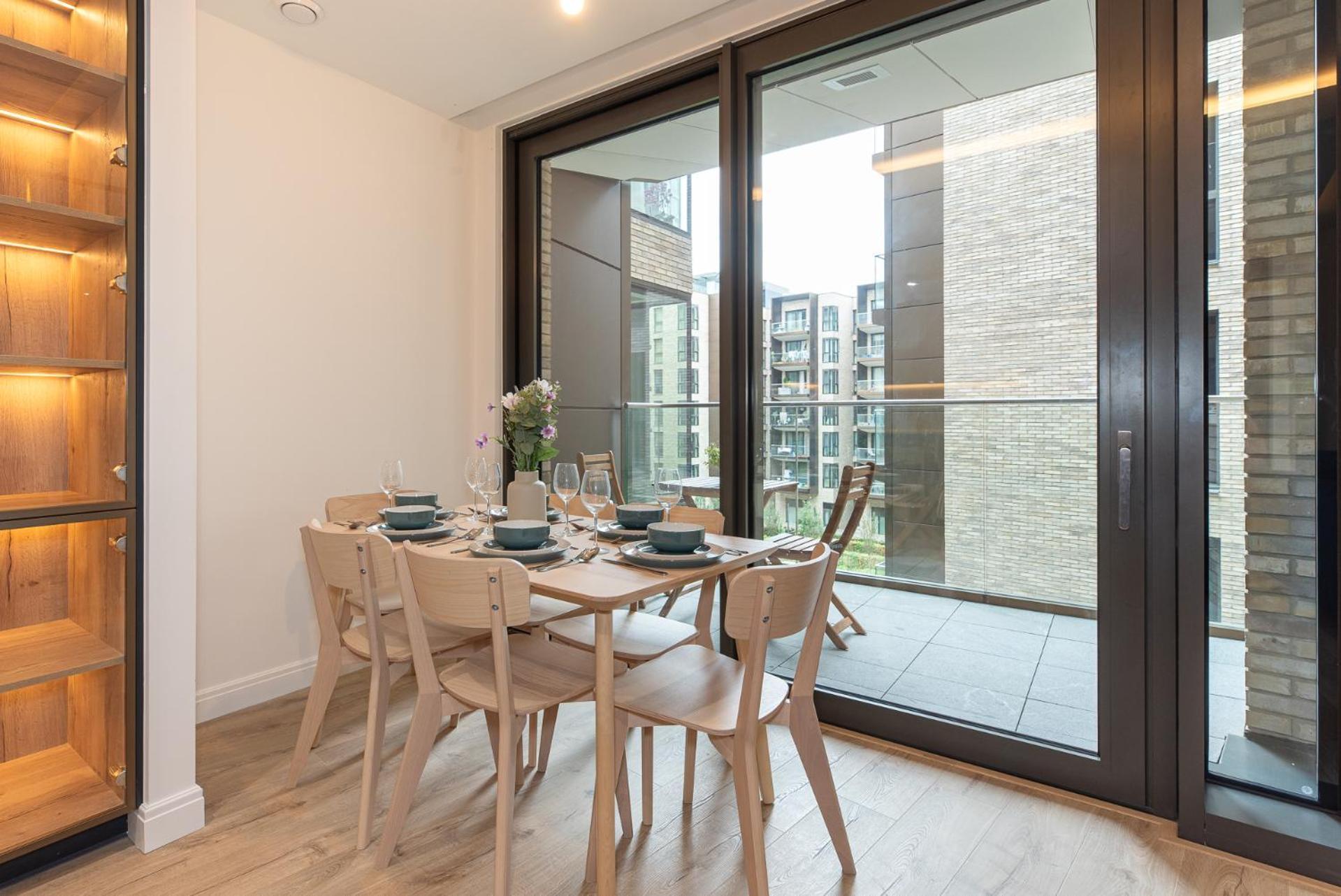 Apartment Premium 2-Bedroom Flat With Lift & Private Balcony In Farringdon, London London