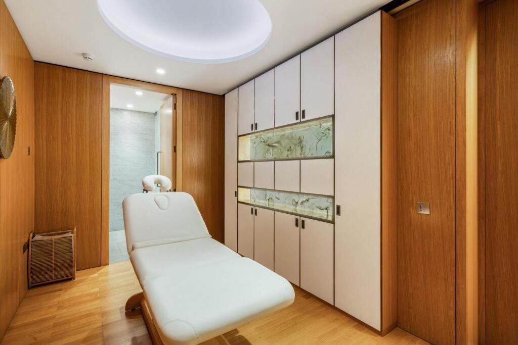 Apartment Luxury Flat With Access To Pool, And Gym *