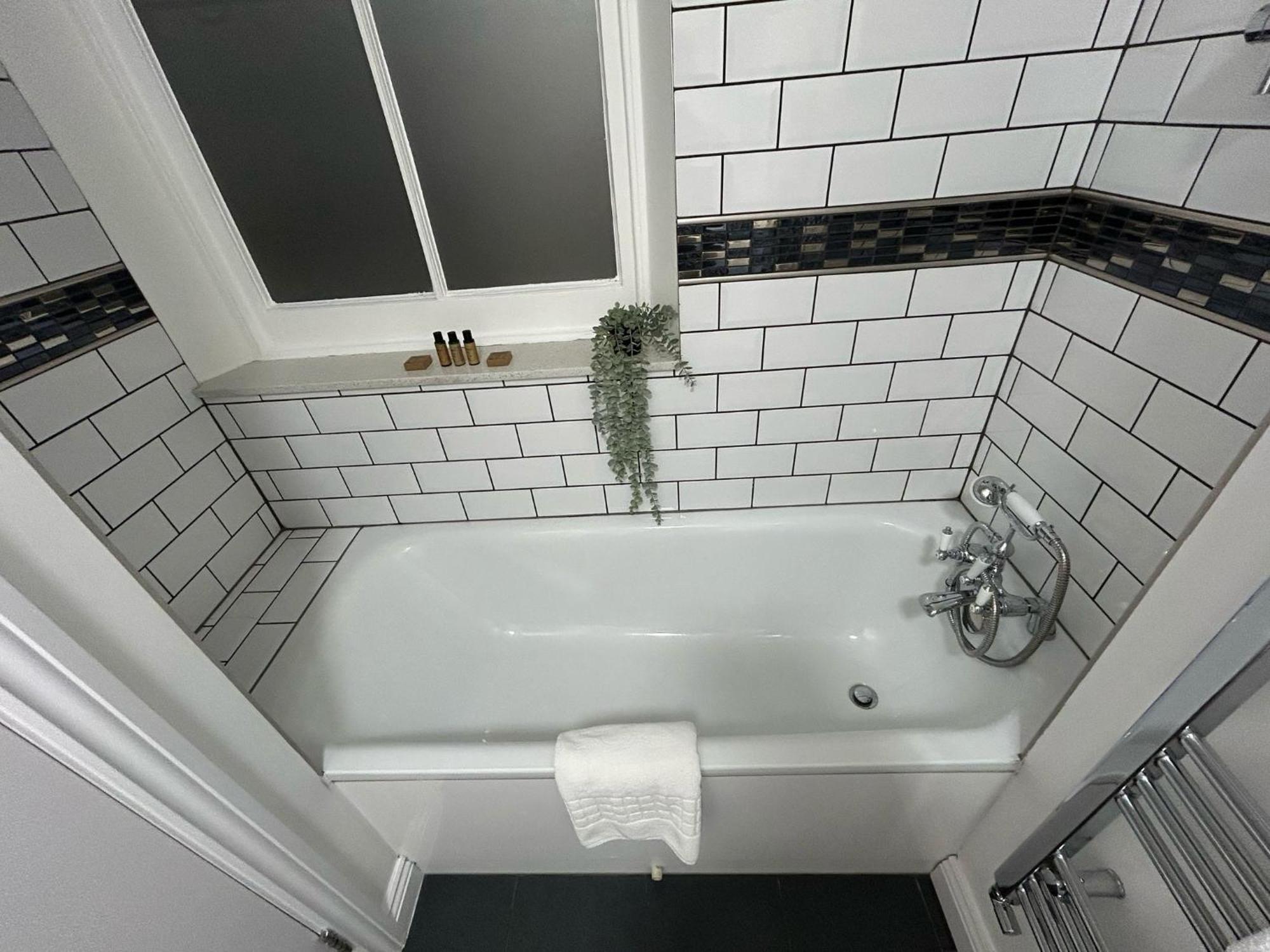 Leilighet Two Bed By Livestay Short Lets & Serviced Near Oxford Circus London