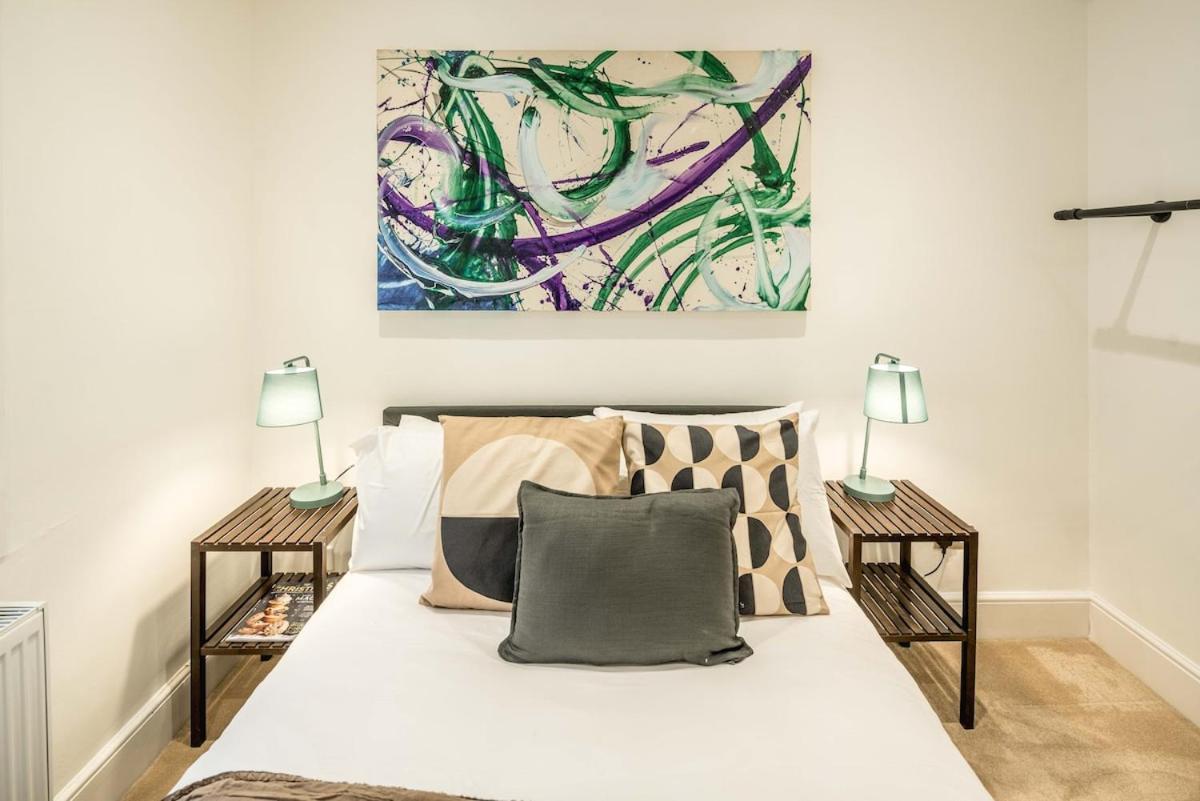 -air Con- 3bd Mews House - Kensington Palace! London