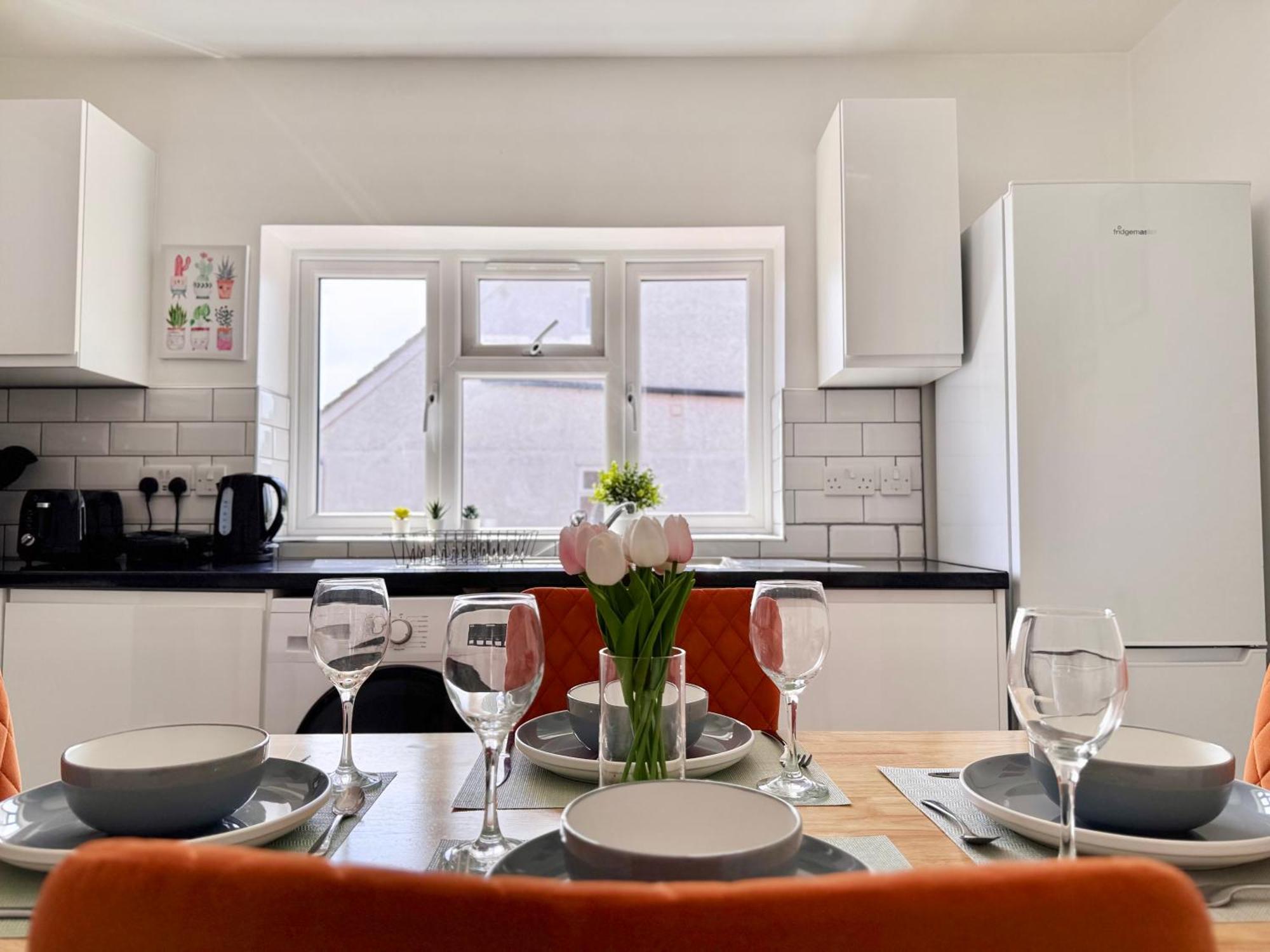 Splendid 2bed For Family 30mi To Ldn * London