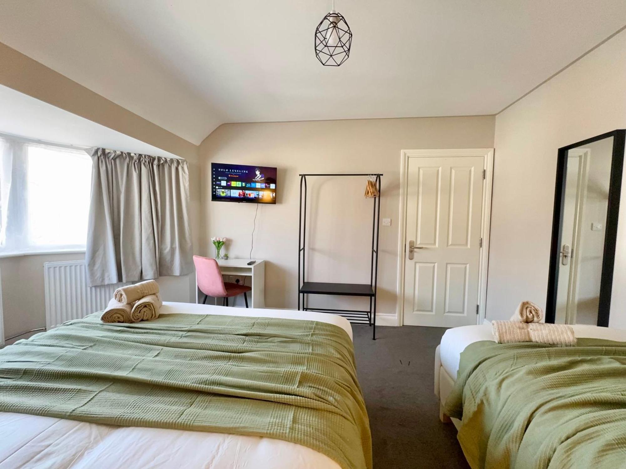 Splendid 2bed For Family 30mi To Ldn * London