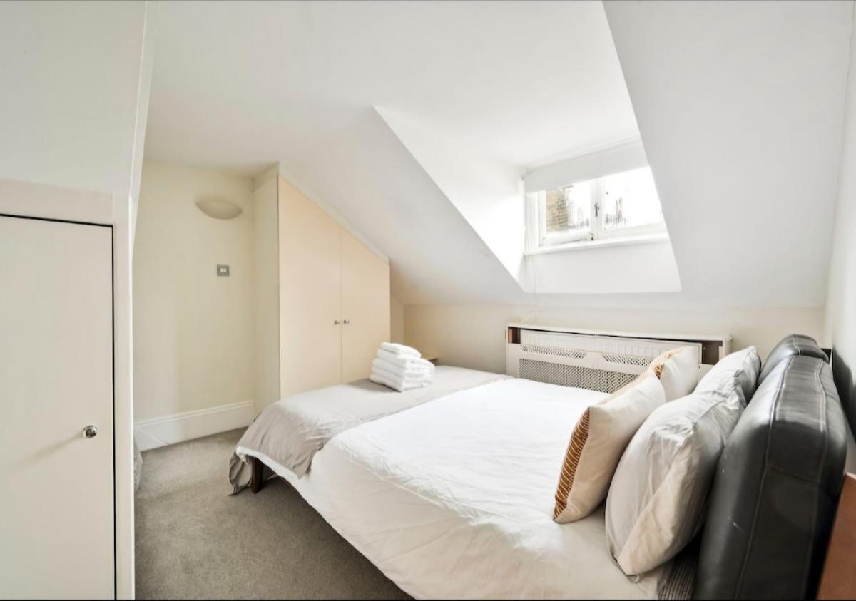 5 Bedrooms House In Chelsea * Londres