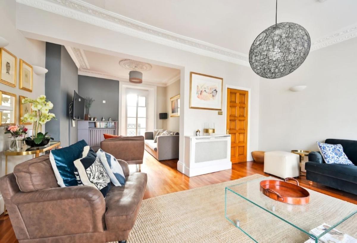 5 Bedrooms House In Chelsea * Londres