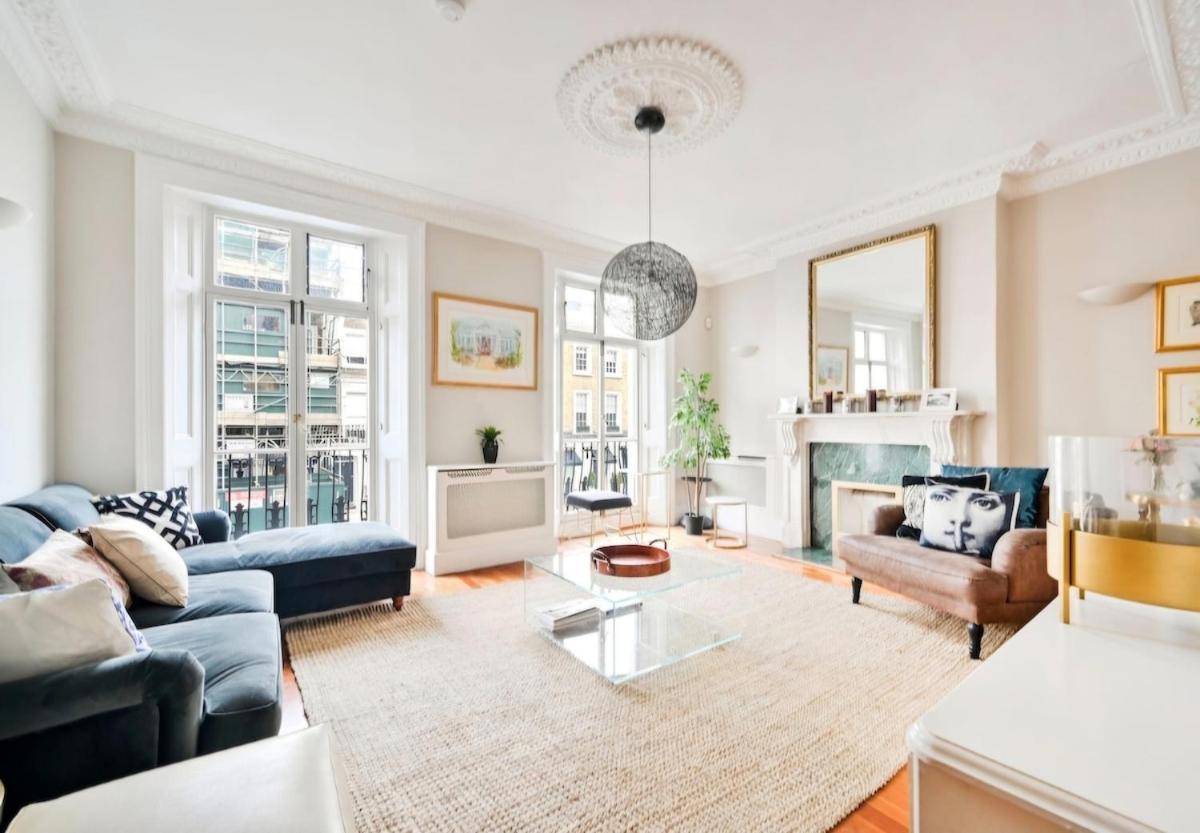 5 Bedrooms House In Chelsea Apartment *