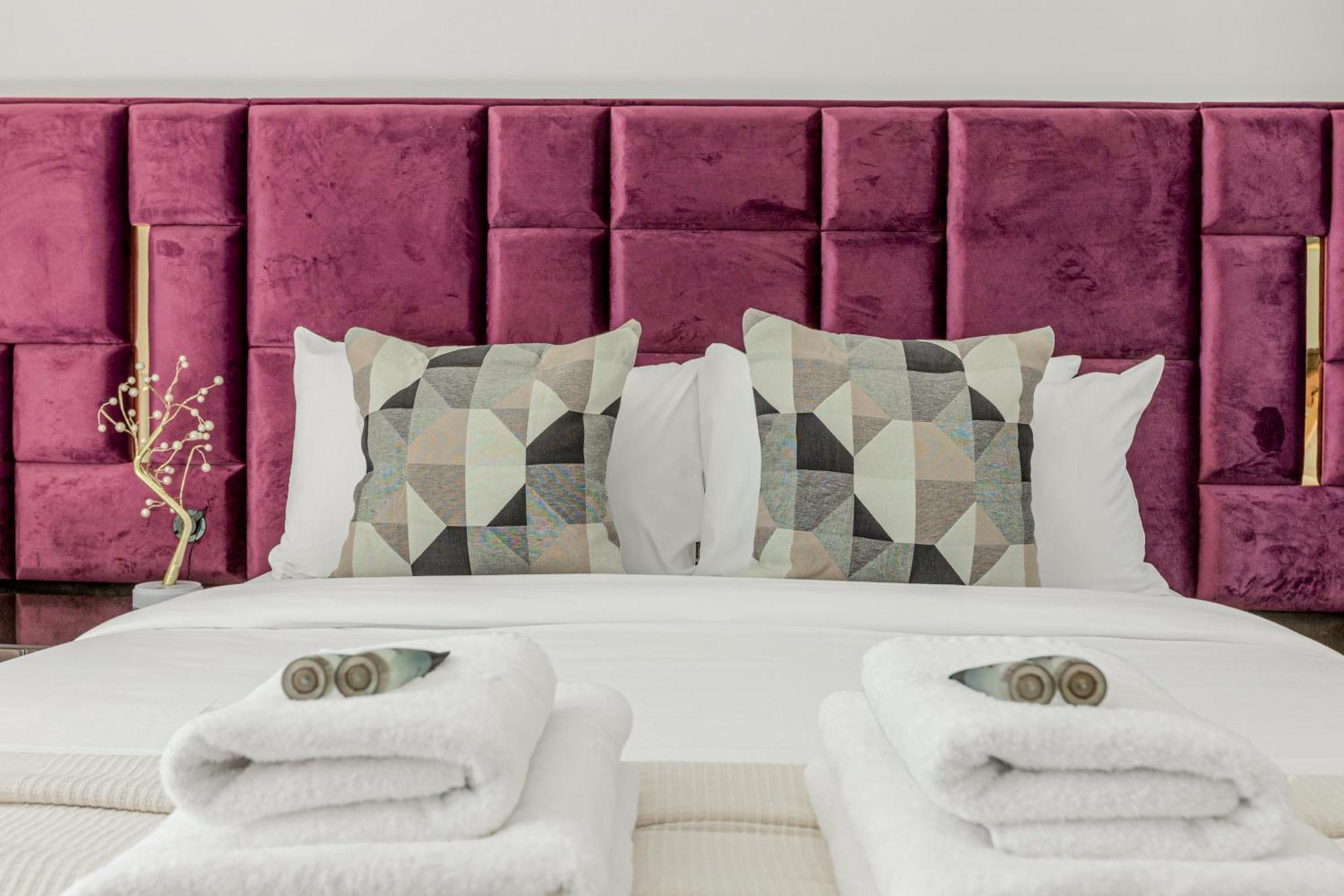 Cosy 2br Riverside In Greenwich With Balcony Appartement Londen