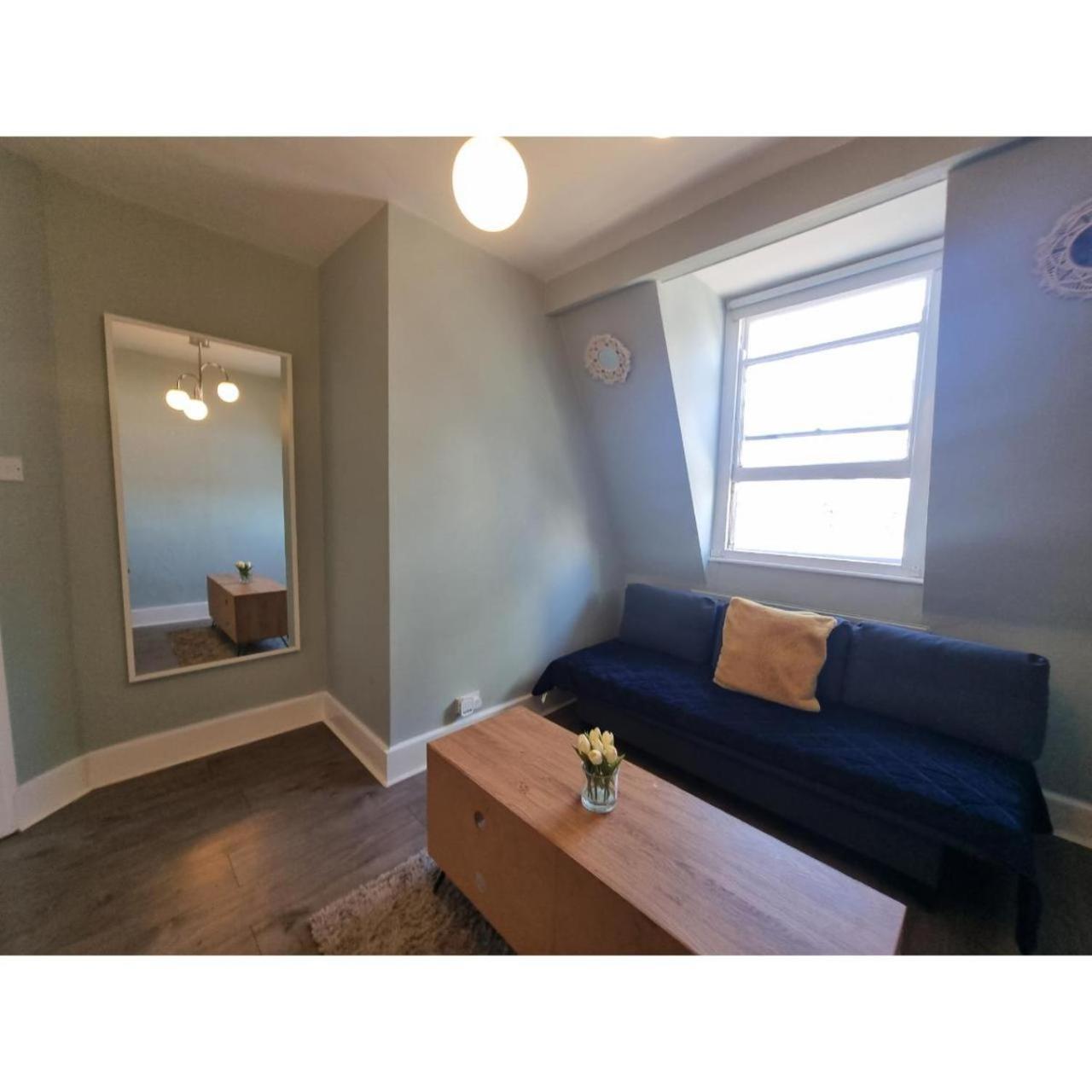 A7-top Flr 1 Bed Flat Near Elephant And Castle Leilighet London