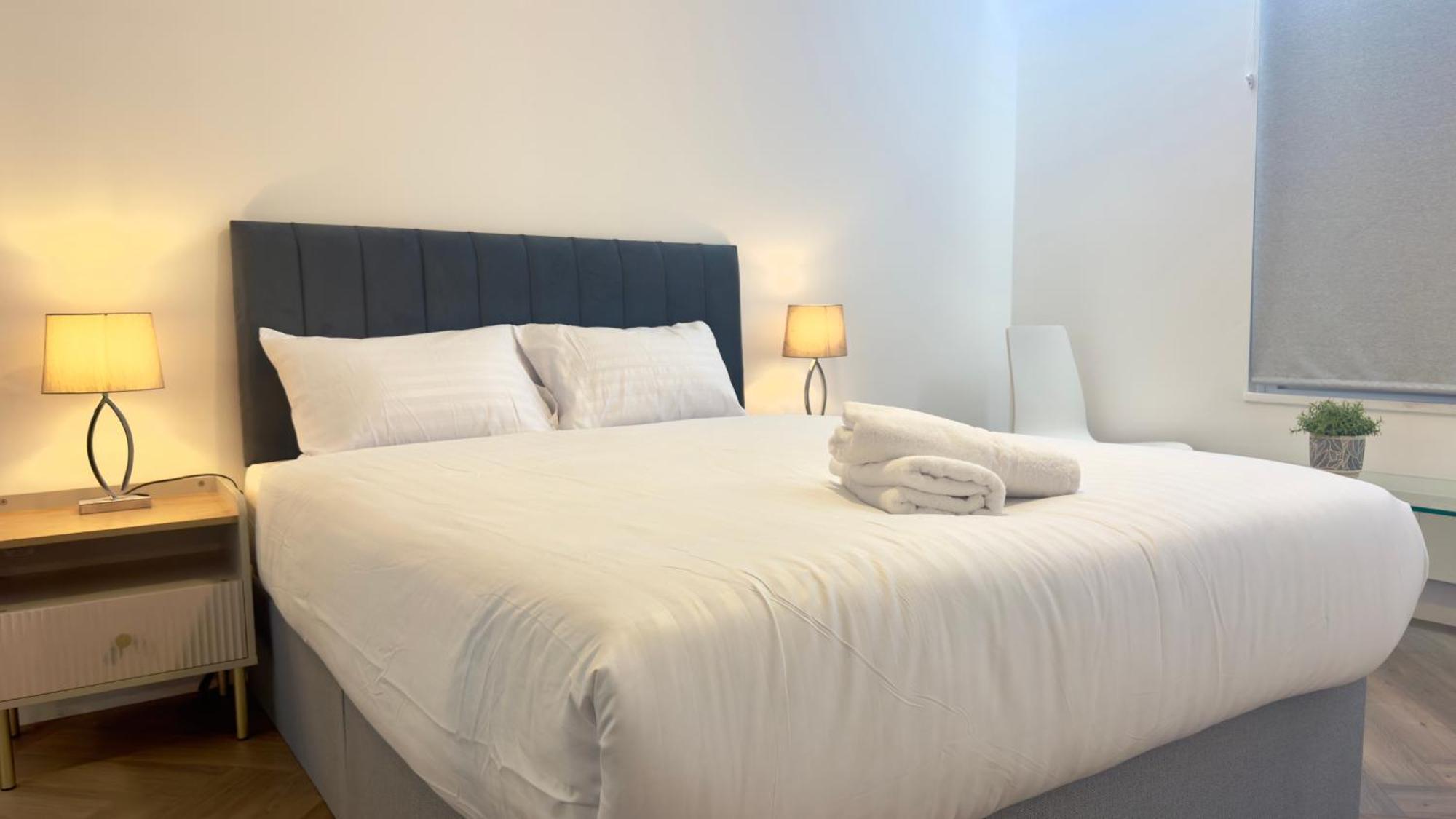 Lejlighed Luxury 2 Bedroom By Aljoori London