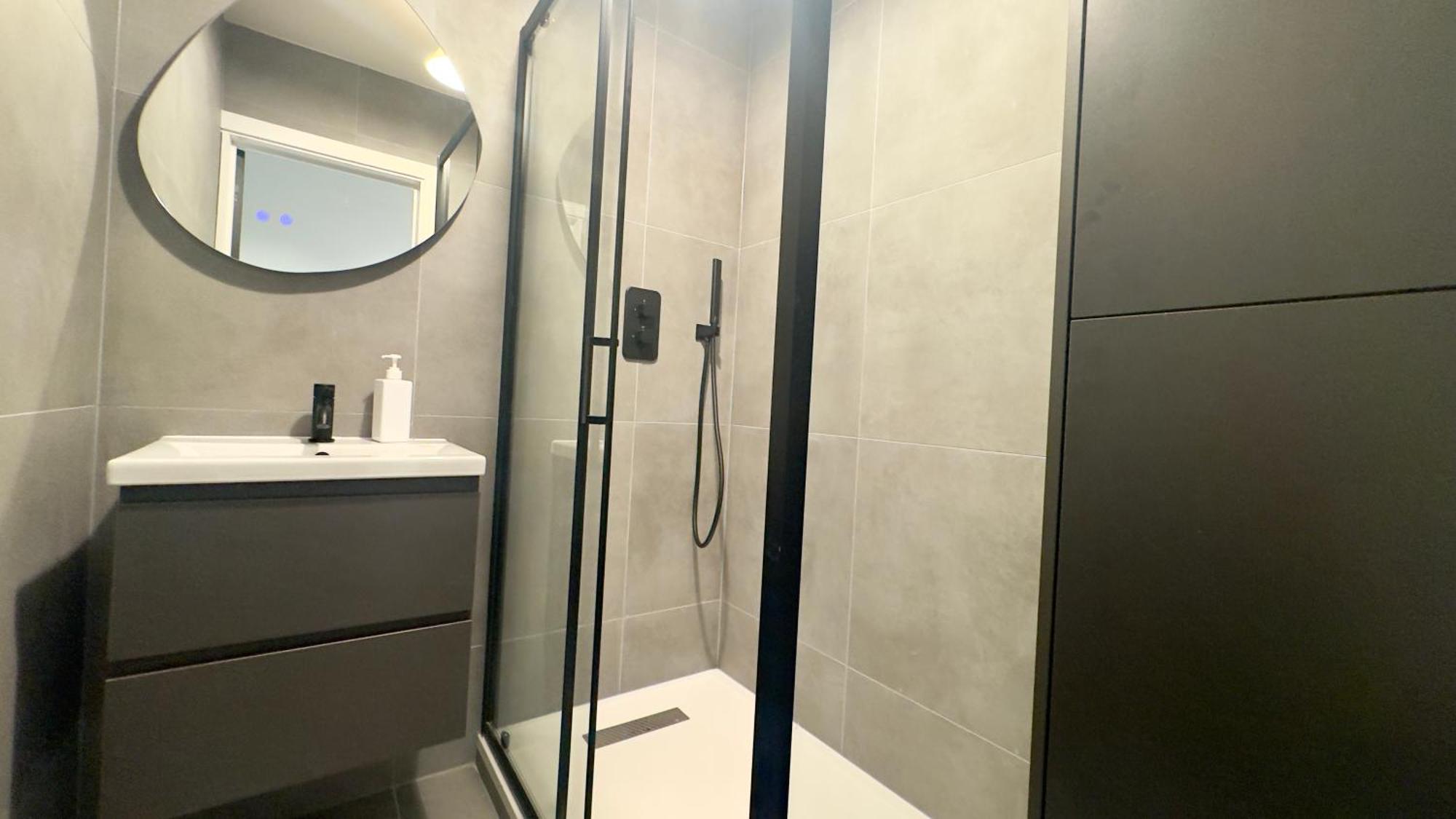 Luxury 2 Bedroom By Aljoori Lejlighed
