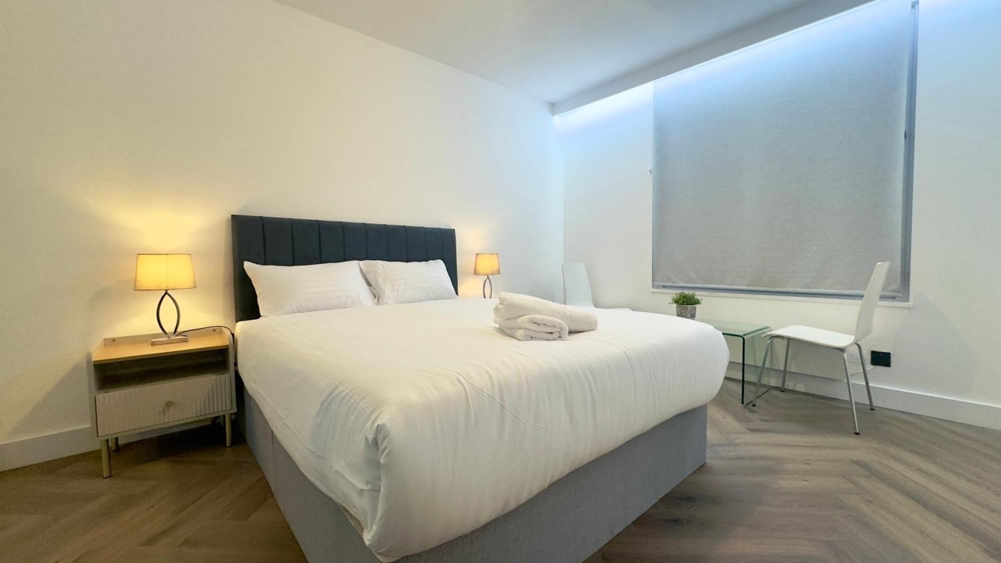 Luxury 2 Bedroom By Aljoori Lejlighed London