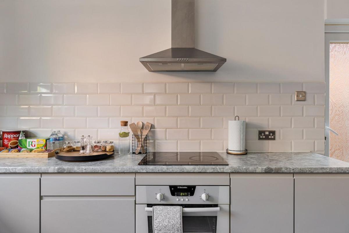 Leilighet Modern 4 Bedroom House In Woodgreen