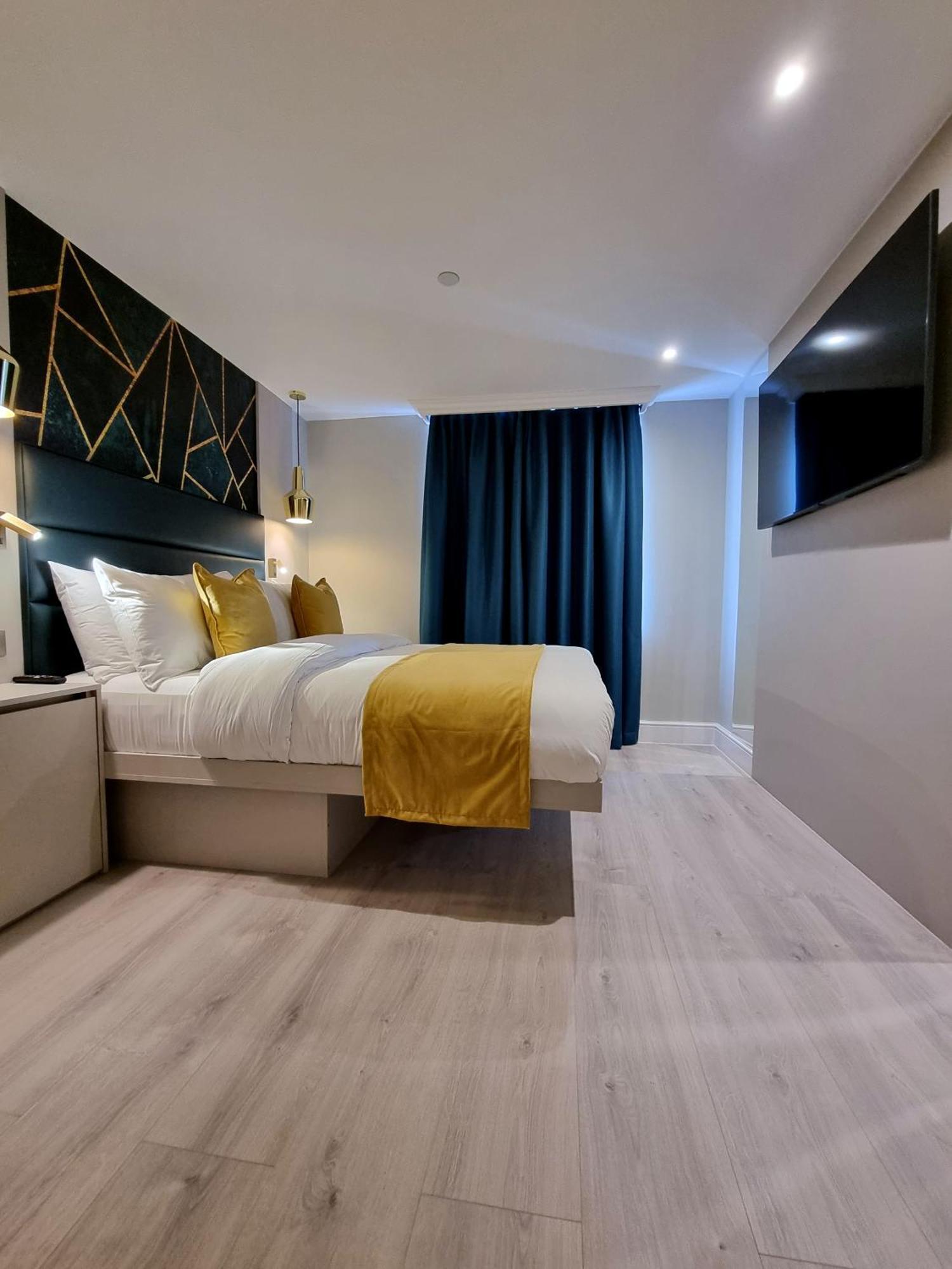 West Brompton Studios 4* London