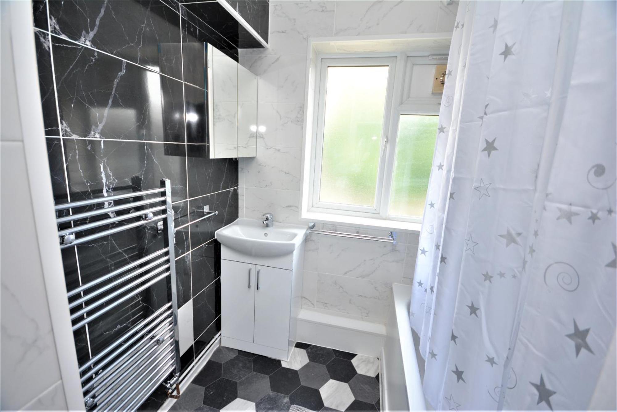 Lovely 2 Bedroom In Greater *