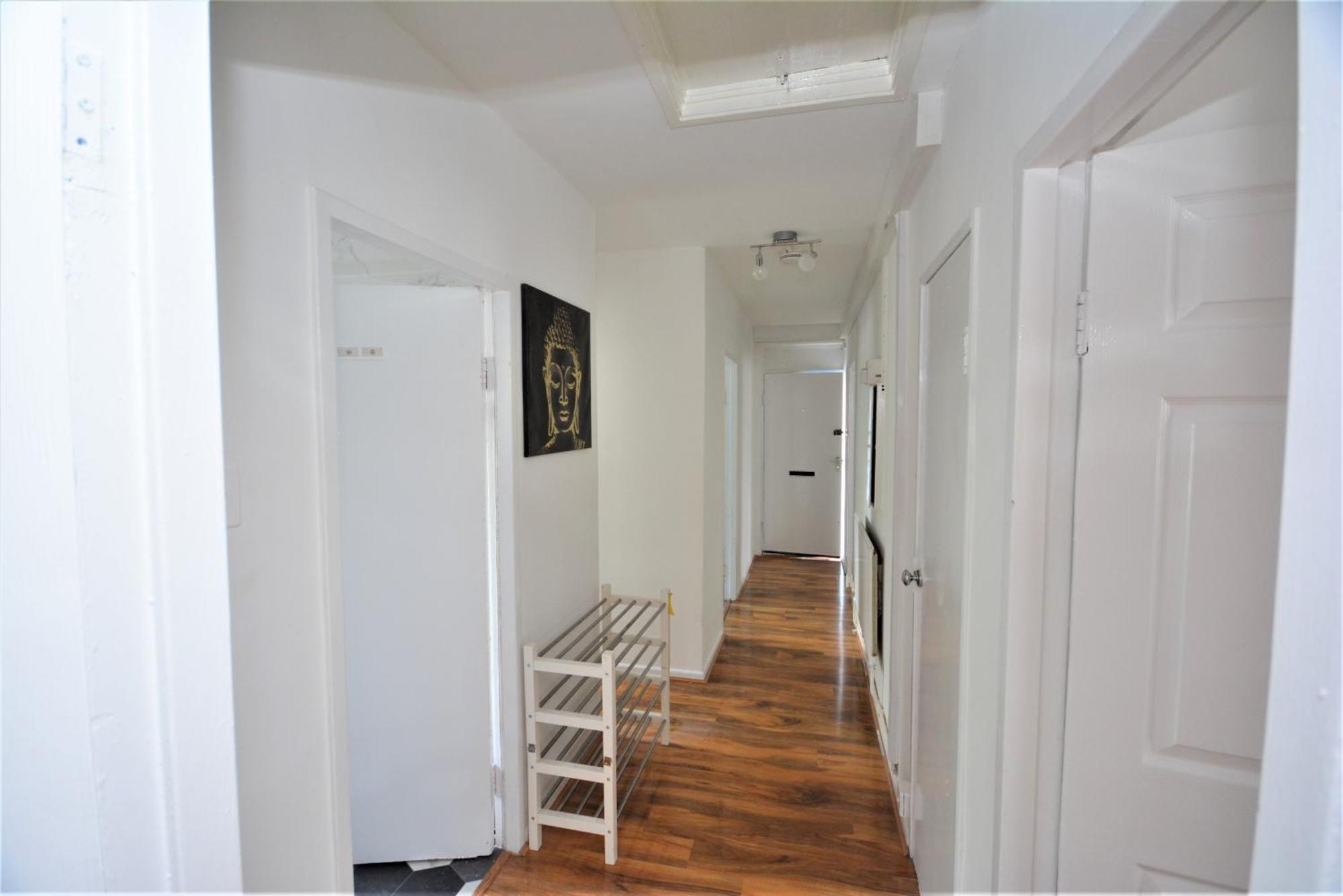 Lovely 2 Bedroom In Greater * Londres
