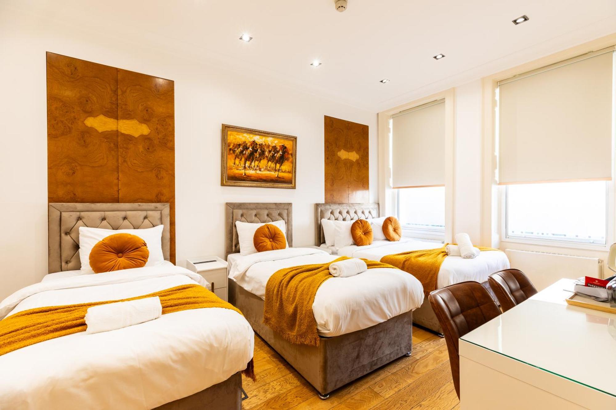 The Chapter - Mayfair Residences 2* London