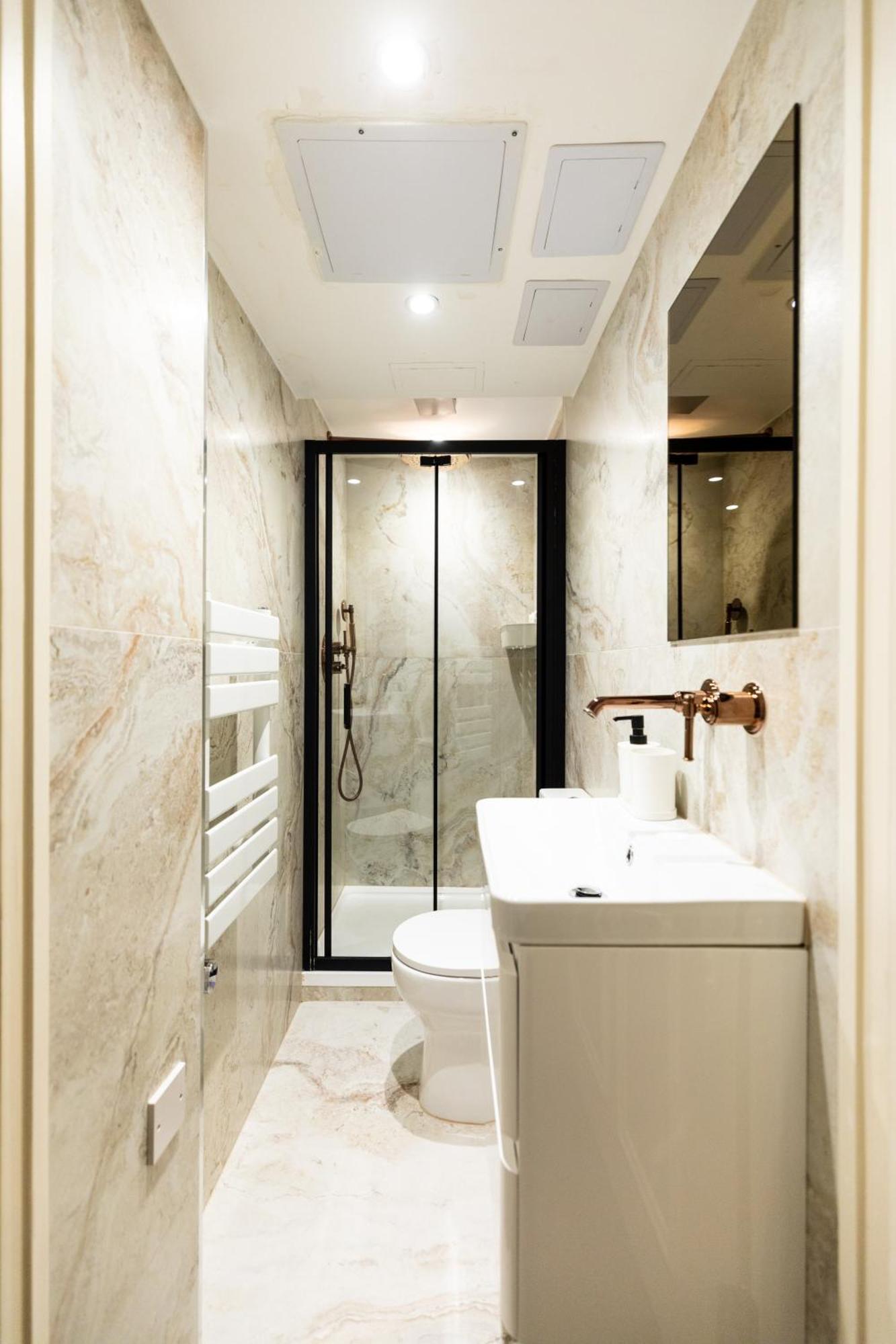 The Chapter - Mayfair Residences 2* London
