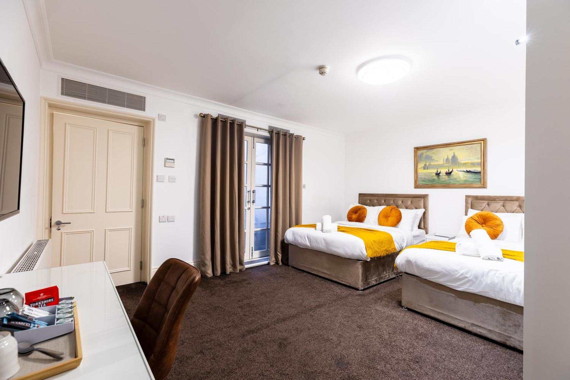 The Chapter - Mayfair Residences Hotell London