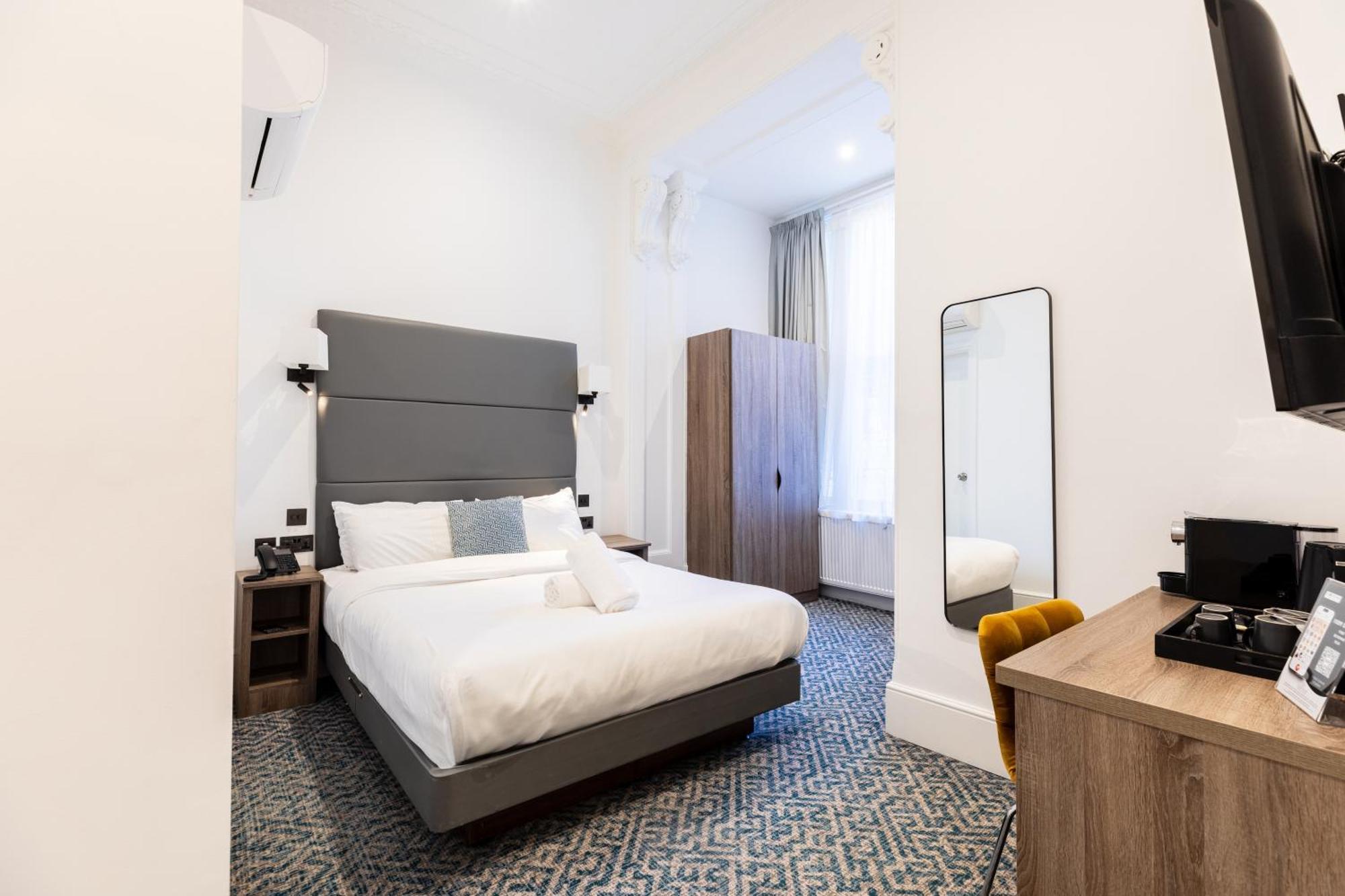The Chapter - The J Hyde Park 3* London