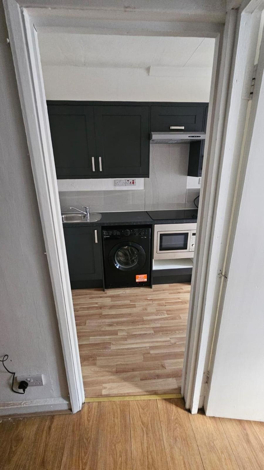 Spacious 2b Zone 2 Sleeps 4 F5