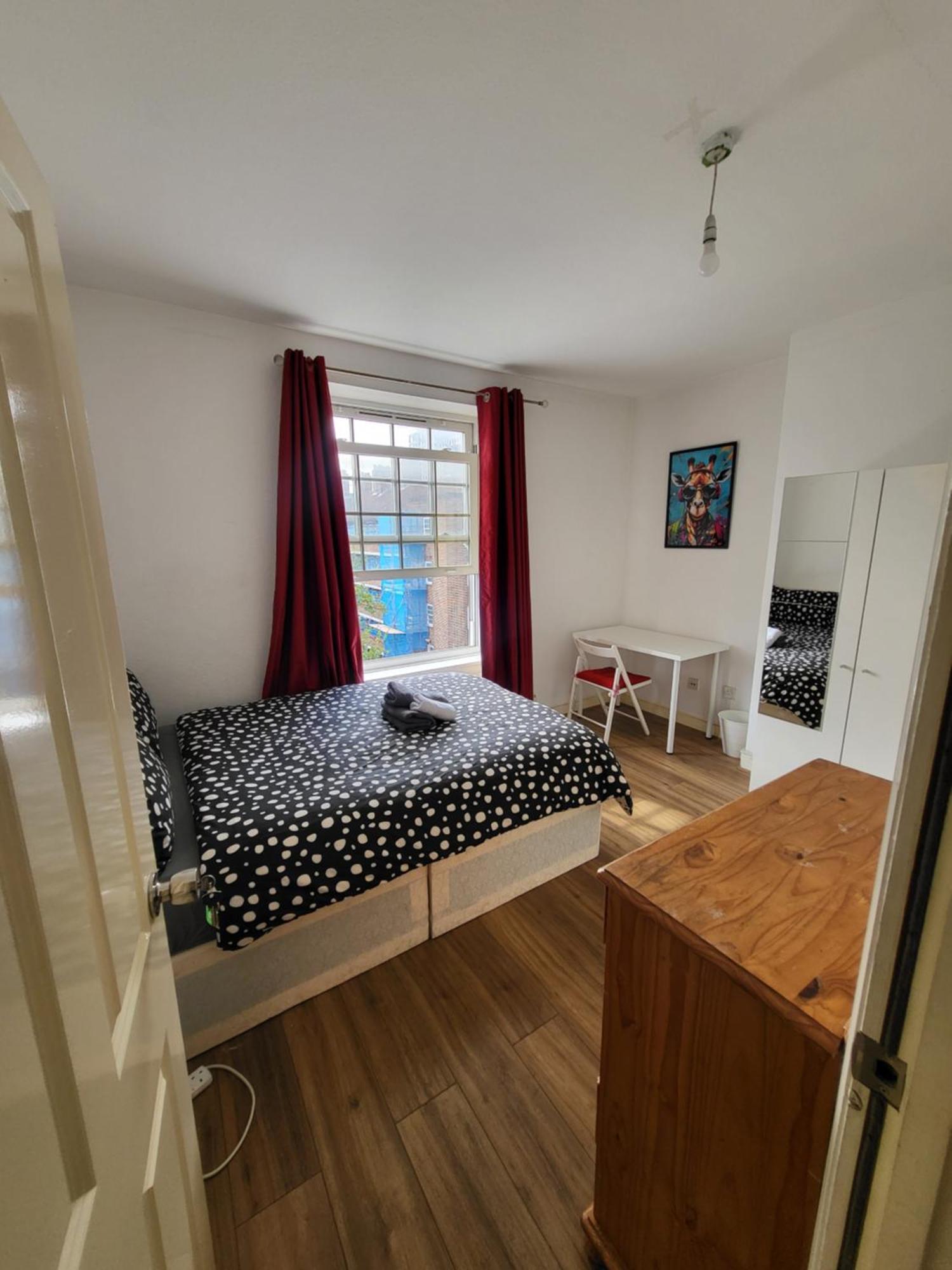 Marvellous For 8 People In Battersea - Zone 1, 3 Min Walking From The Main Station Lägenhet London
