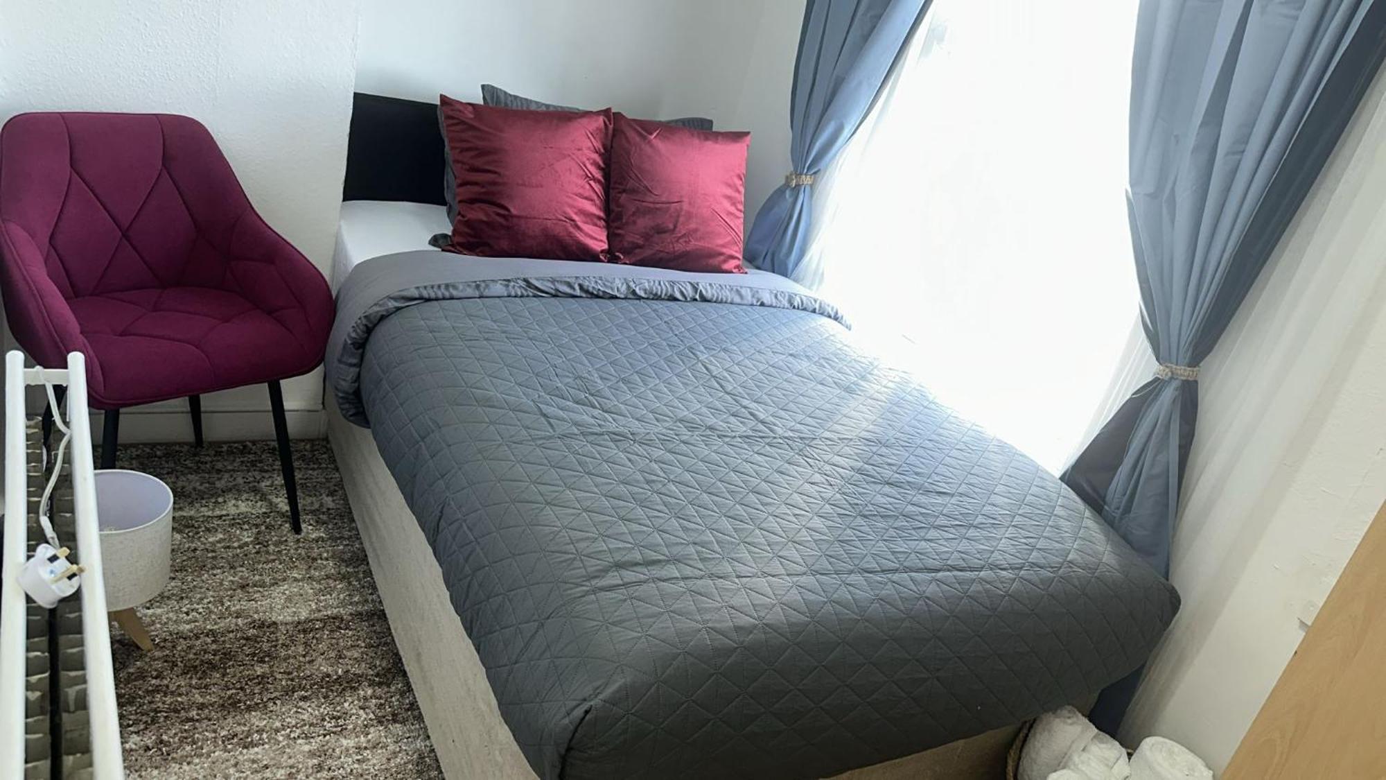 Spacious 2b Zone 2 Sleeps 4 F5 London