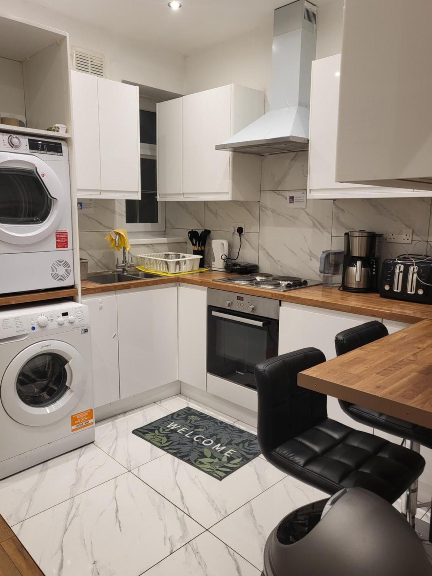 Marvellous For 8 People In Battersea - Zone 1, 3 Min Walking From The Main Station Lägenhet *