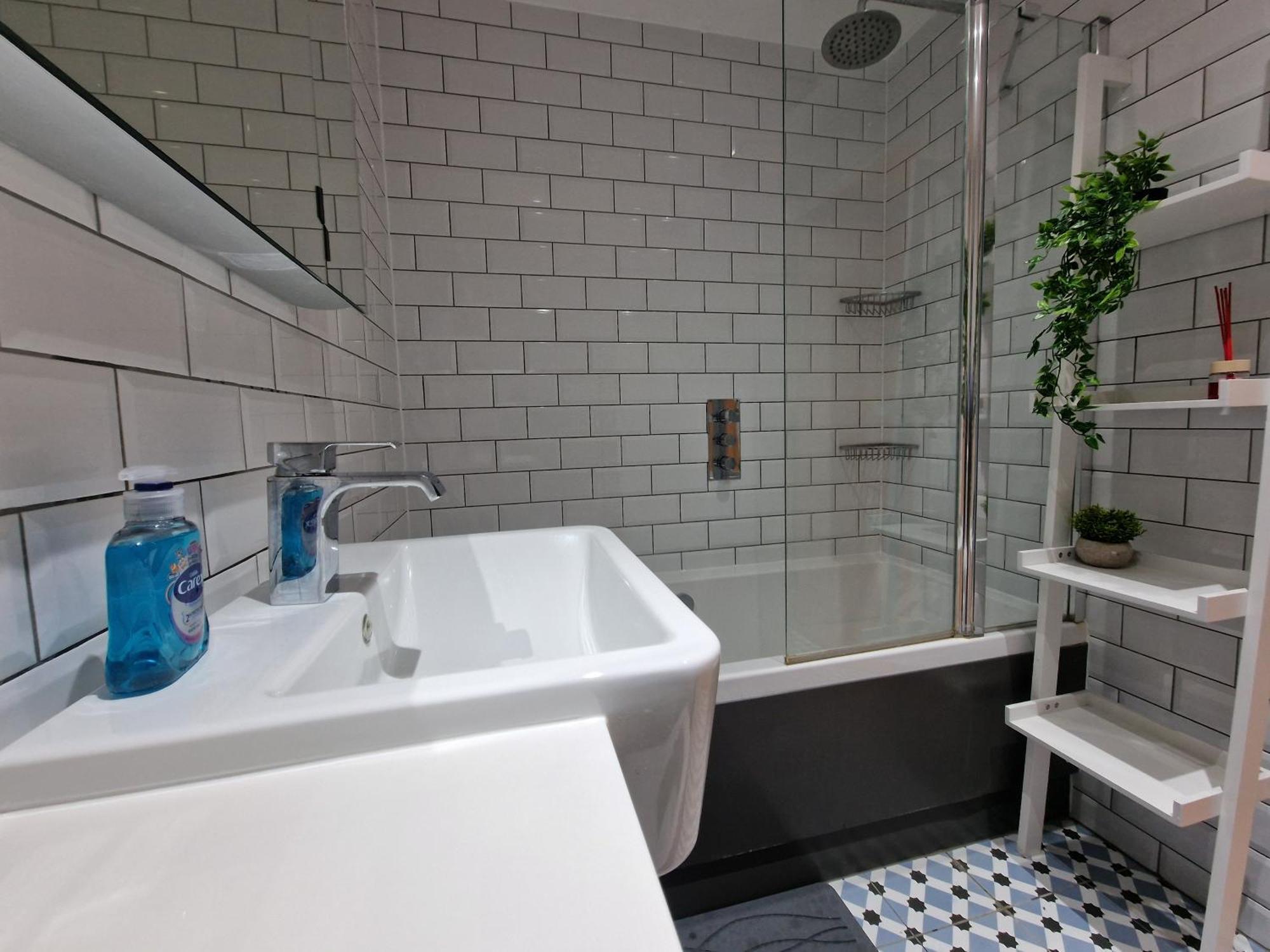 Deluxe Two-bedroom Vauxhall Appartement Londen