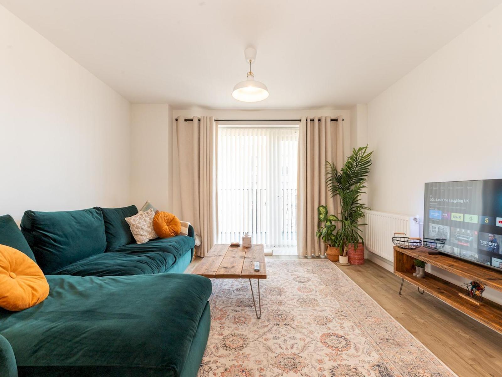 Pass The Keys Stylish Flat Near Charlton Station Lejlighed London