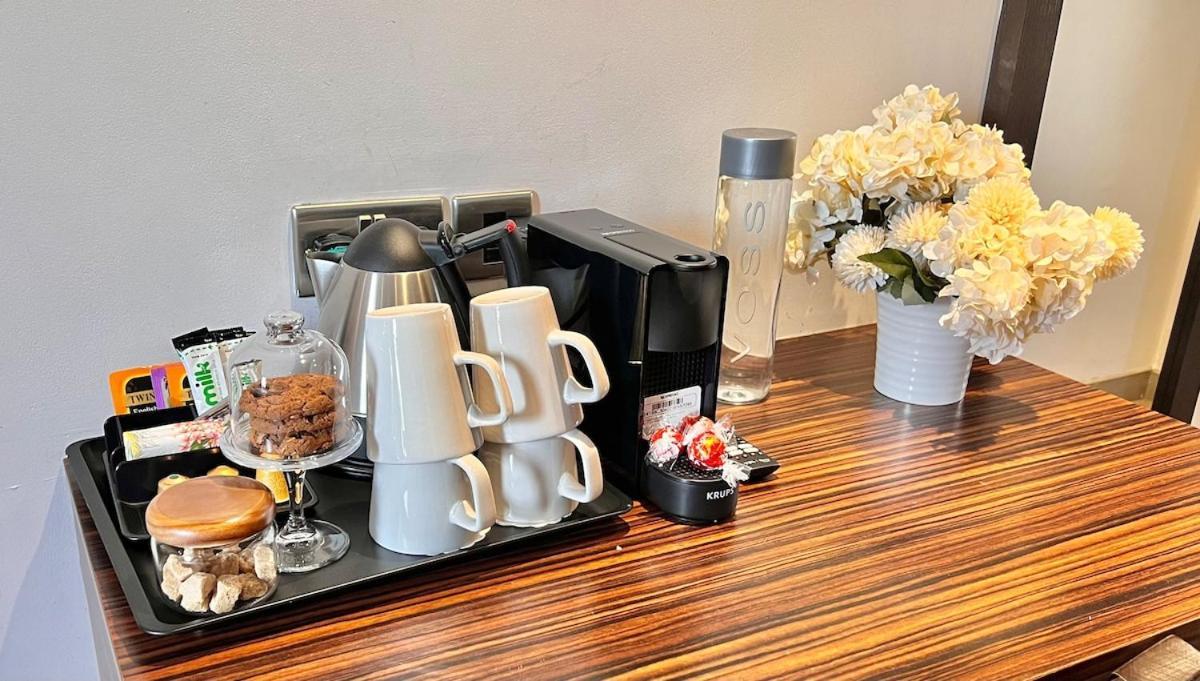 En-suite Twin For 4, 203 * London