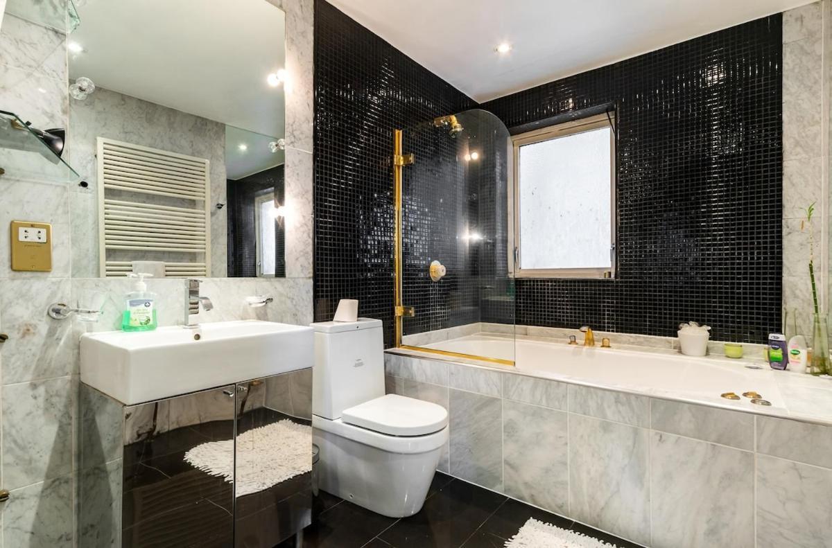 Stunning Three Bed In West Hampstead Appartement *